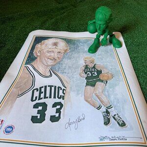 Lot Larry Bird 33 Small-Stars Figure and Vintage NBA Boston Celtics Poster Print
